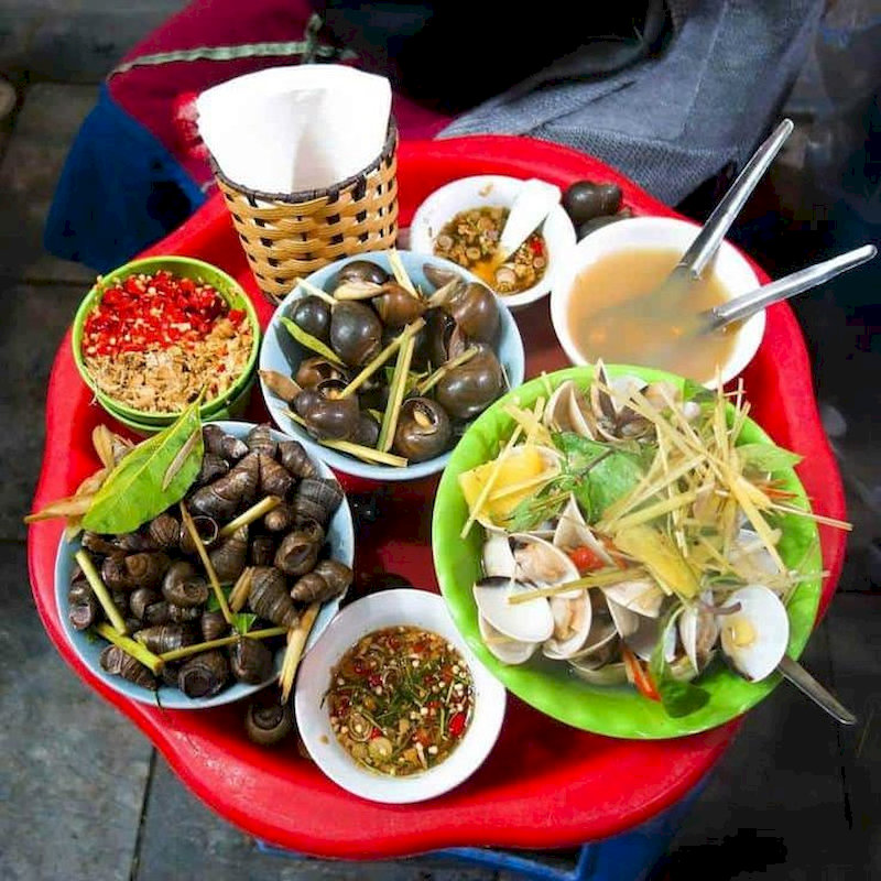 Ốc đêm vỉa hè