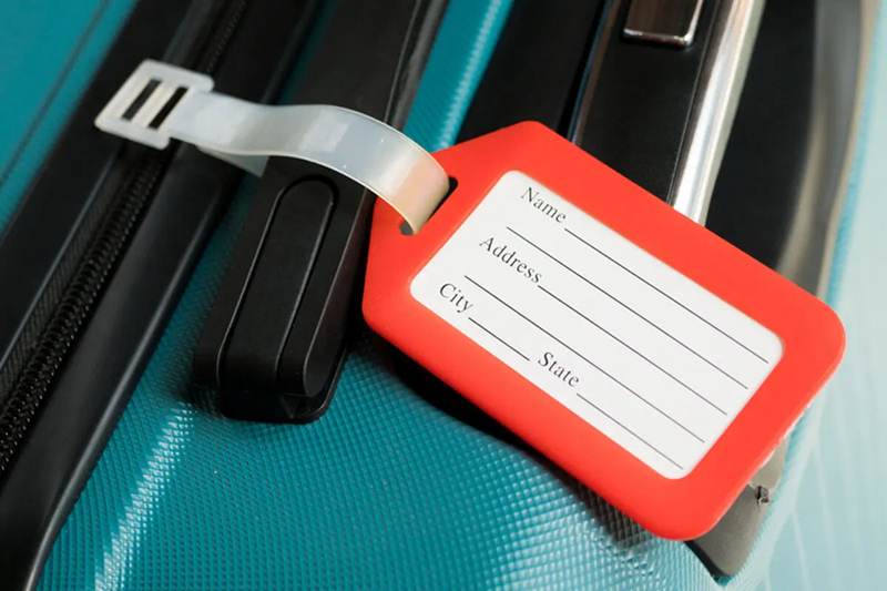 Đánh dấu vali bằng Nametag