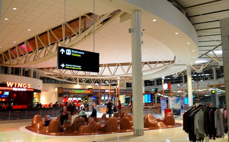 Mua vé máy bay đi Edmonton Canada hạ cánh tại Edmonton International Airport (YEG)