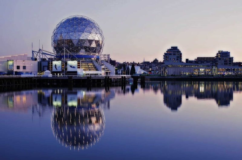 ve may bay di Vancouver
