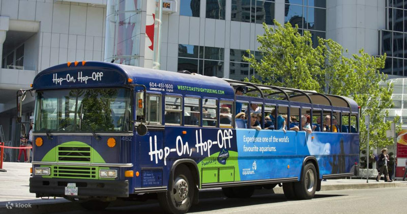 ve may bay di Vancouver