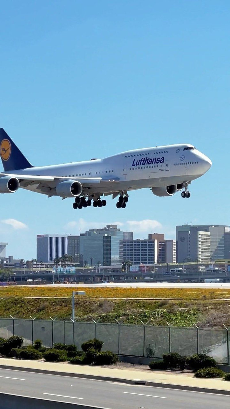 Hãng hàng không Lufthansa cung cấp chuyến bay từ Pháp về Việt Nam hôm nay