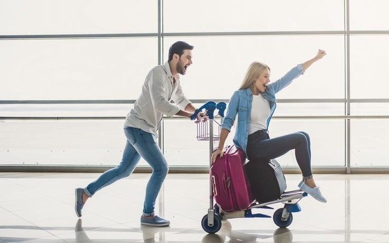 Mua thêm hành lý ký gửi đi Mỹ giúp bạn mang đủ đồ và hạn chế chi phí phát sinh cao