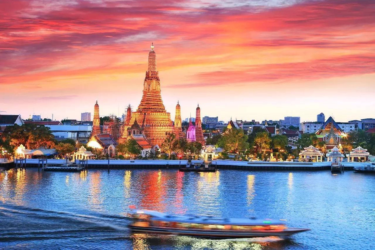Đặt vé máy bay từ TPHCM đi Bangkok ngay hôm nay tại TNT Travel để tận hưởng những trải nghiệm tuyệt vời